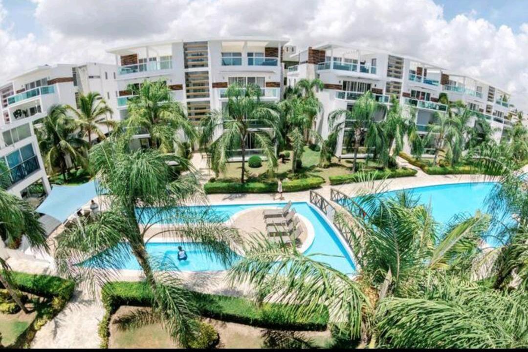 Costa Hermosa Bv *