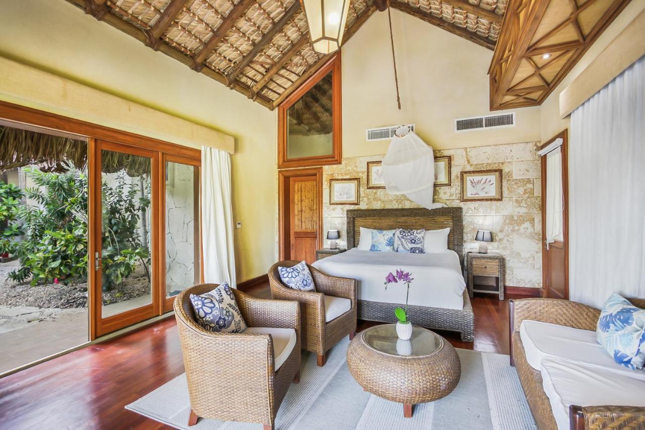 5br Cap Cana With Ocean & Golf Views, Chef, Maid, Butler, Pool, Jacuzzi, And Club Access Villa