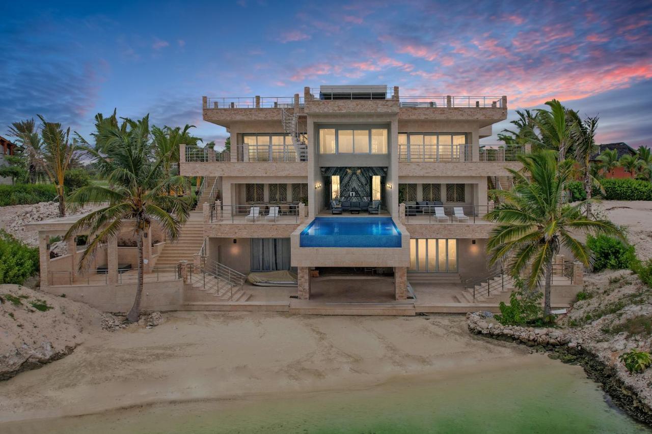 Villa Luxurious 12-bedroom Cap Cana With Private & Full Staff Punta Cana