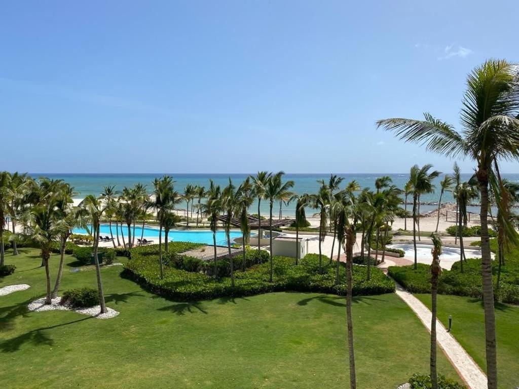 Exclusivos Con Vista A La Playa En Aquamarina, Cap Cana Apartamento