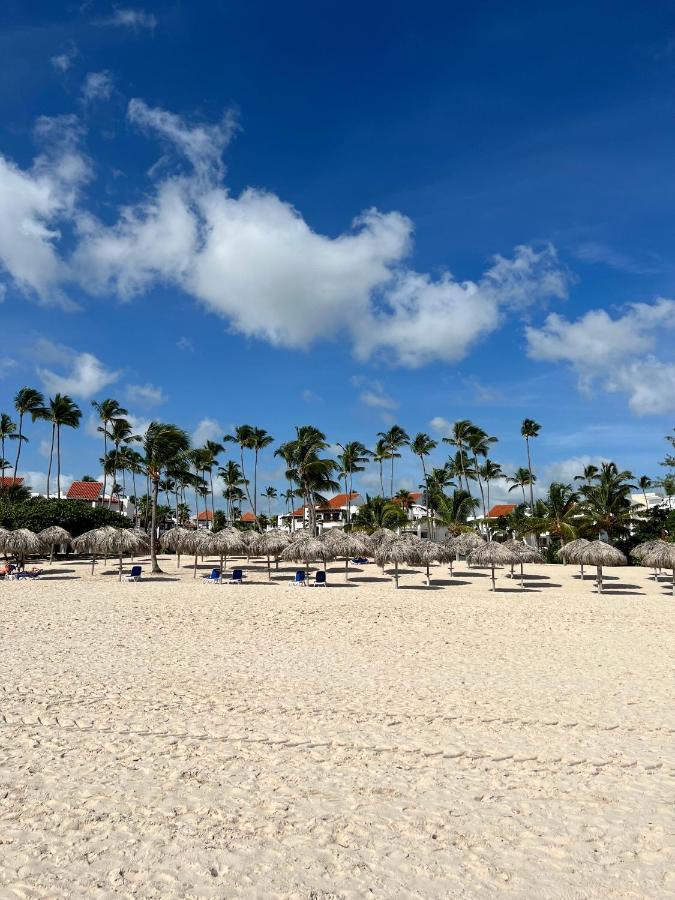 Fully Renovated Beachfront 1br In The Gated Stanza Mare Community With A Private Beach, Pool, Onsite Restaurant And Modern Amenities Such As Refrigerator, Dishwasher, Filtered Water, Microwave, Bbq, Washer Dryer, Bamboo Linens, Free Wi-fi
