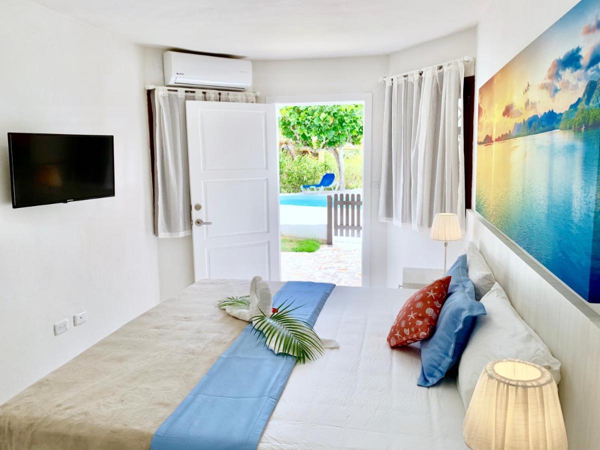Piazzetta Steps From Bavaro Beach With Pool Access * Punta Cana