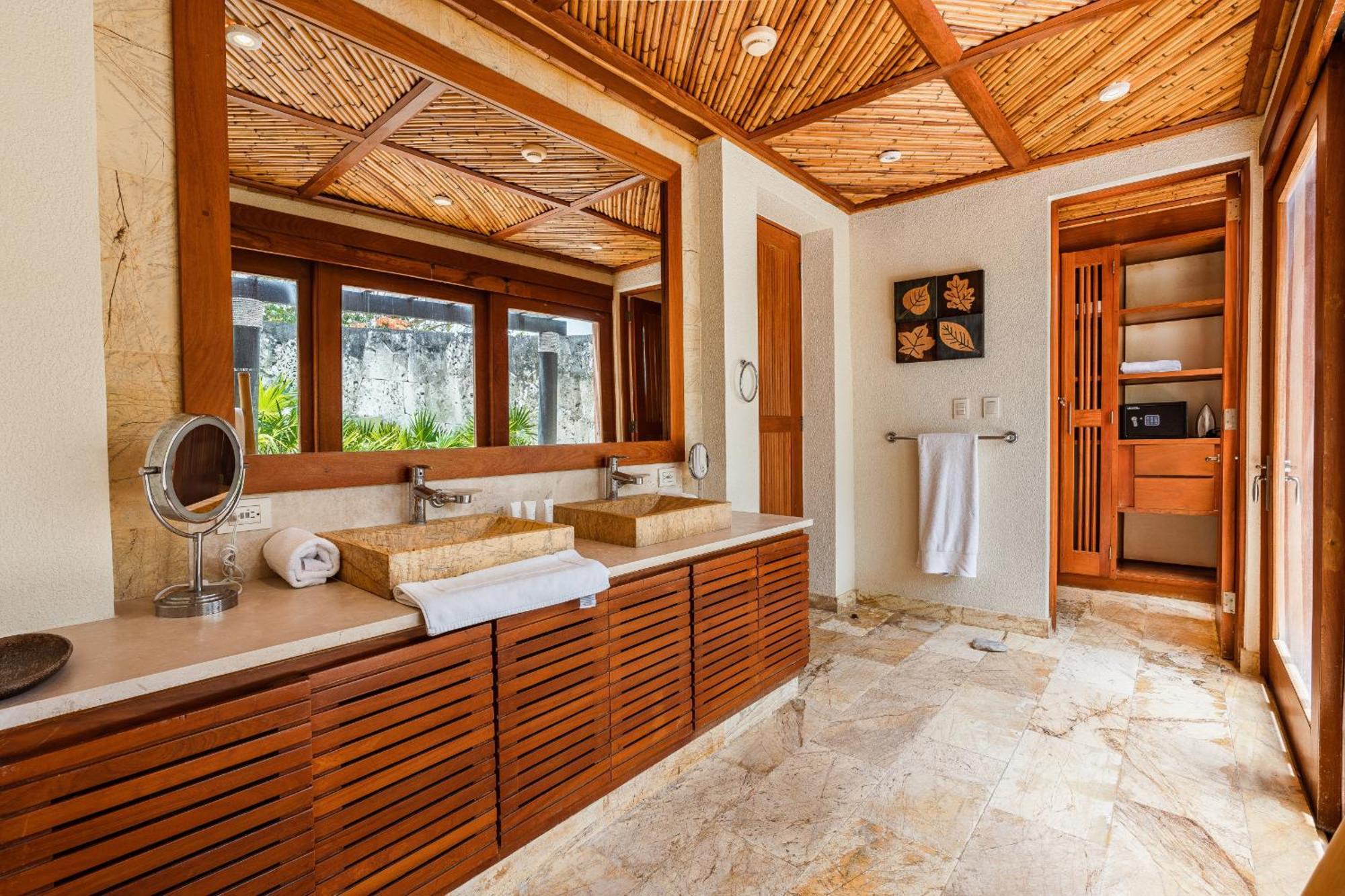 Newly Added Tropical Bungalow At Green Village *