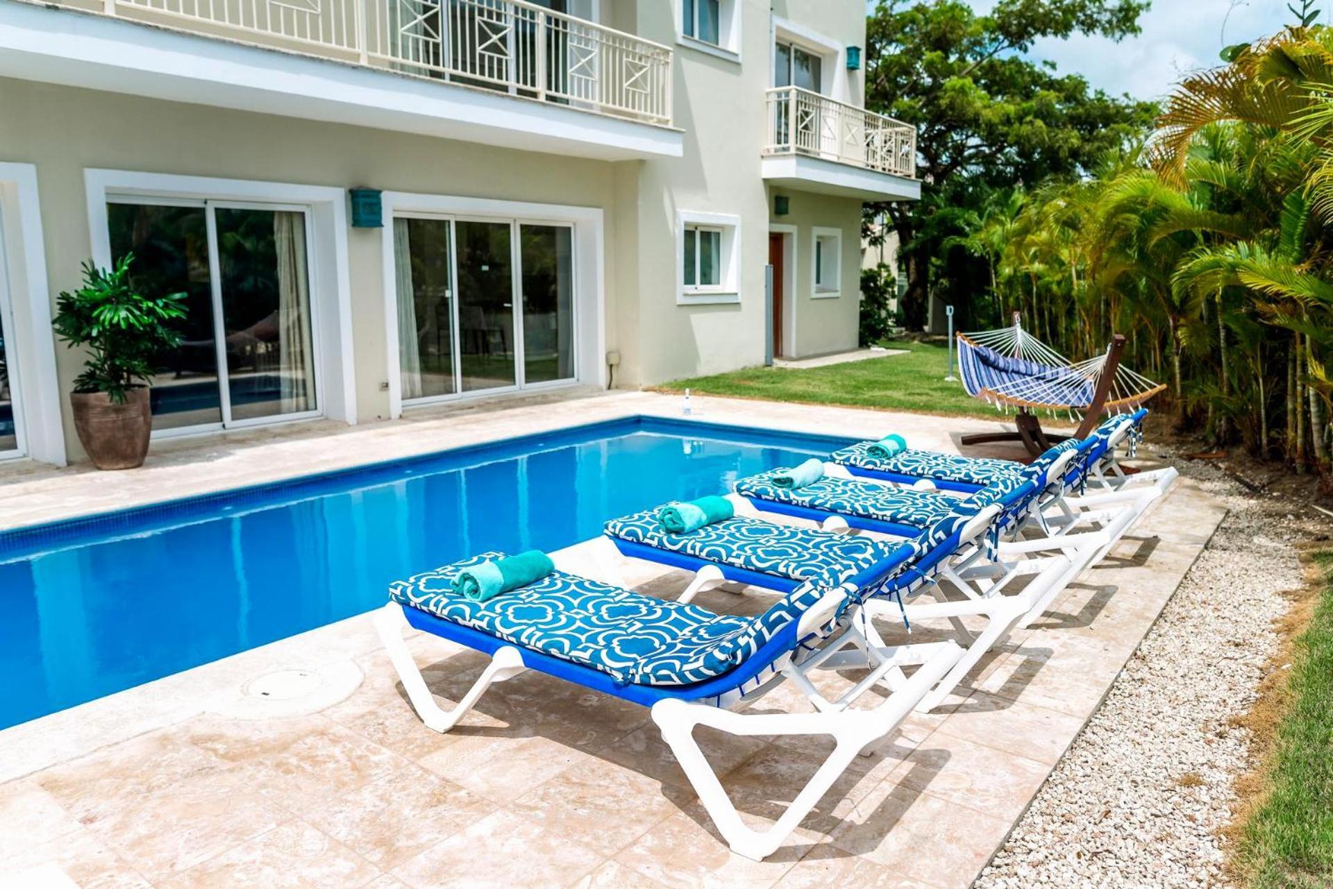 Luxury Private With Pool, Private Beach, Bbq Villa *