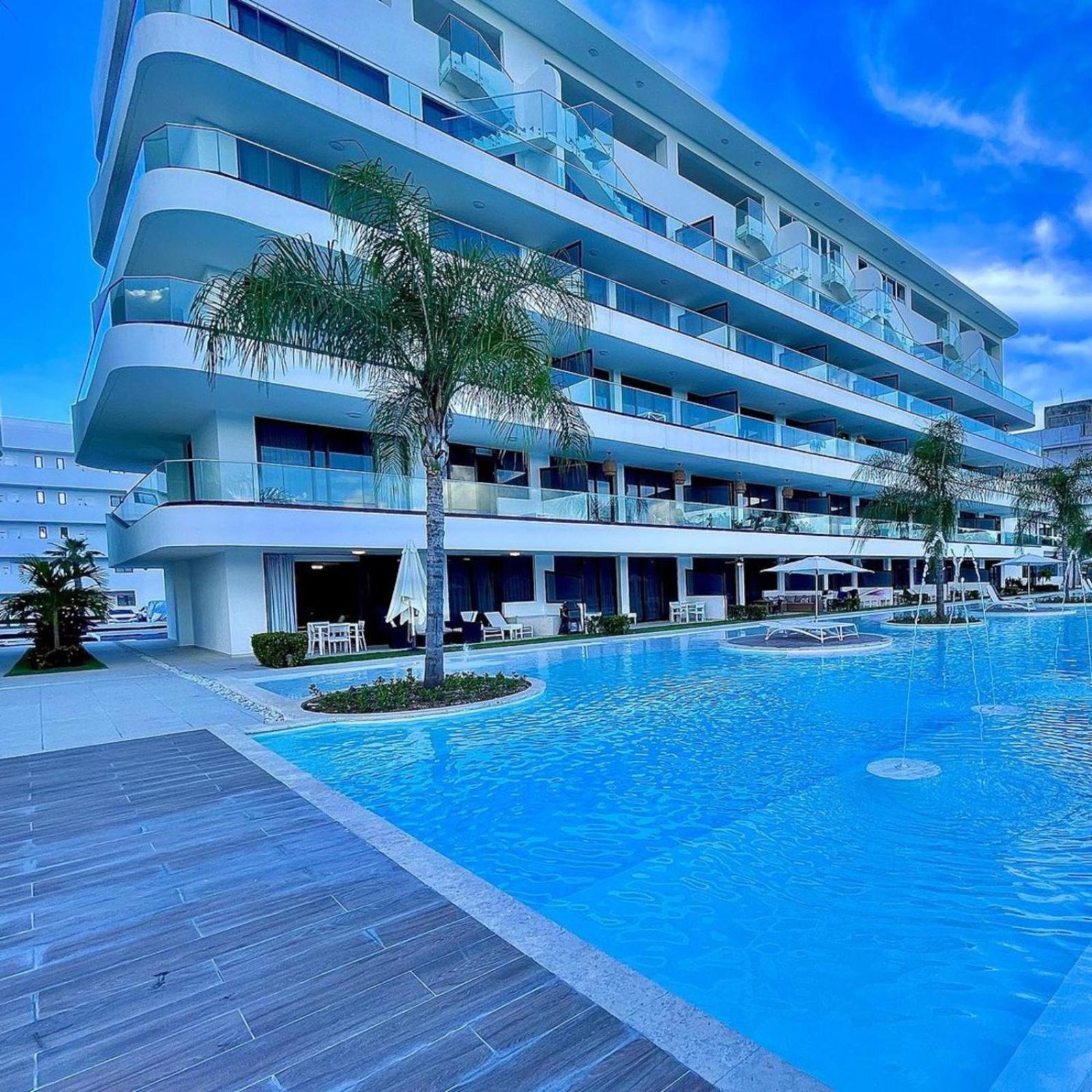 Apartment Hermoso Cana Rock Star Acceso Directo A La Piscina C-105, C-106, B-102 Y B-104 *
