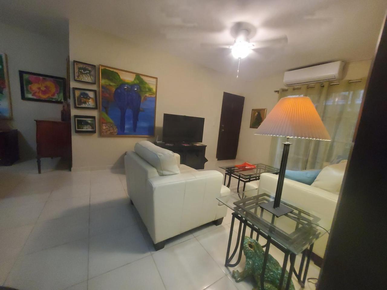 Dominican Art 2 Bedroom El Cortecito Apartamento *