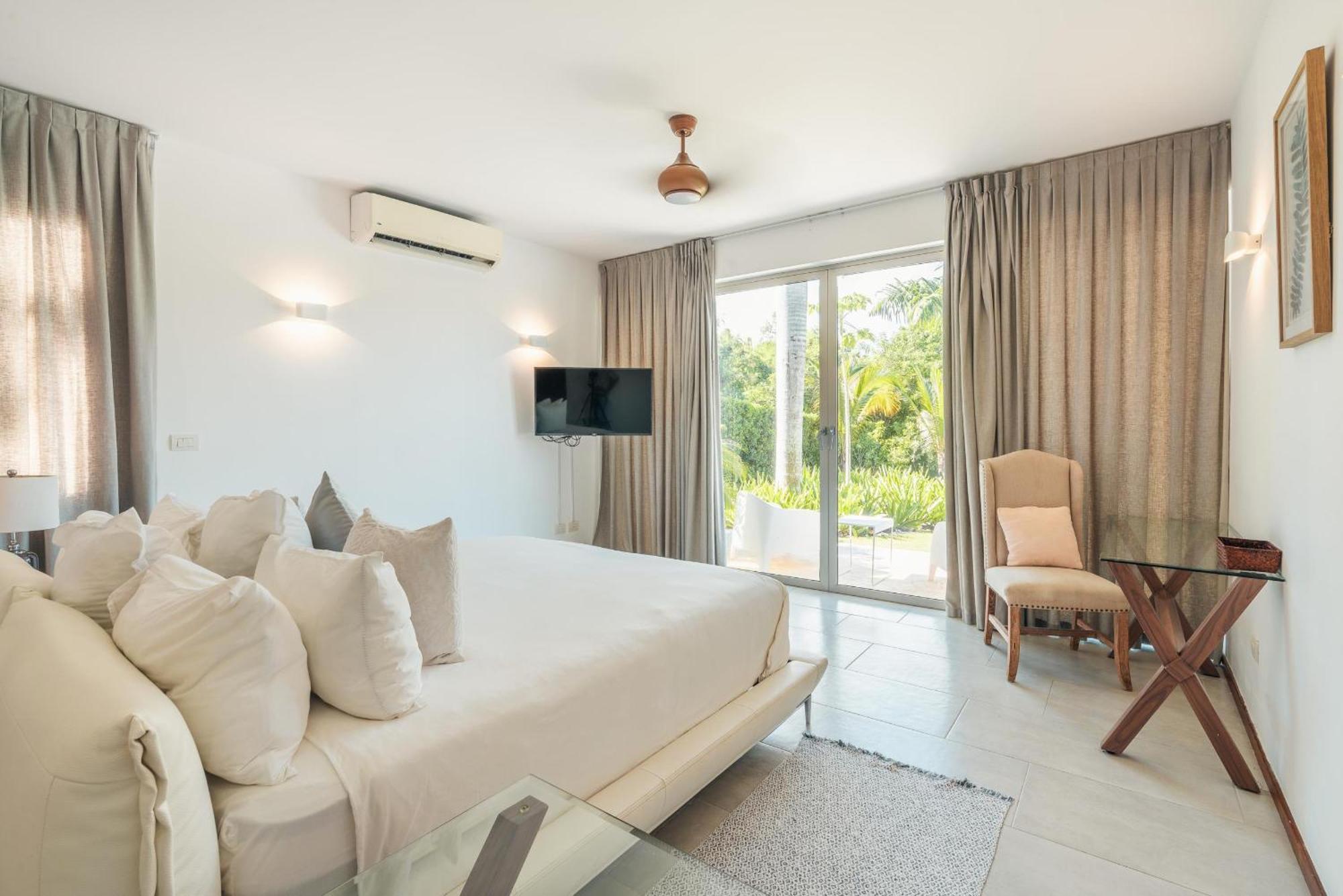 Luxurious And Modern With Pool At Yarari Villa *