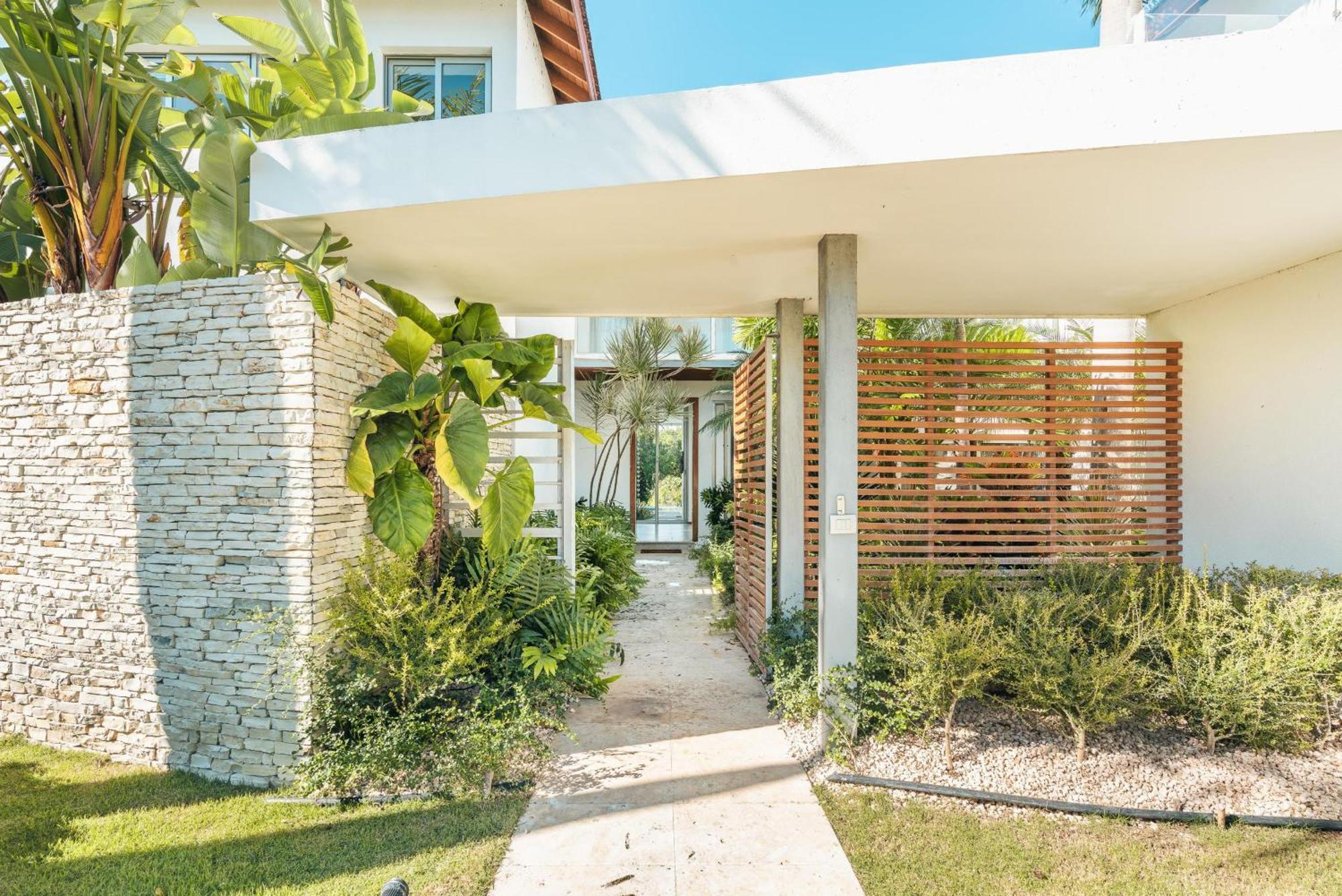 Luxurious And Modern With Pool At Yarari * Punta Cana