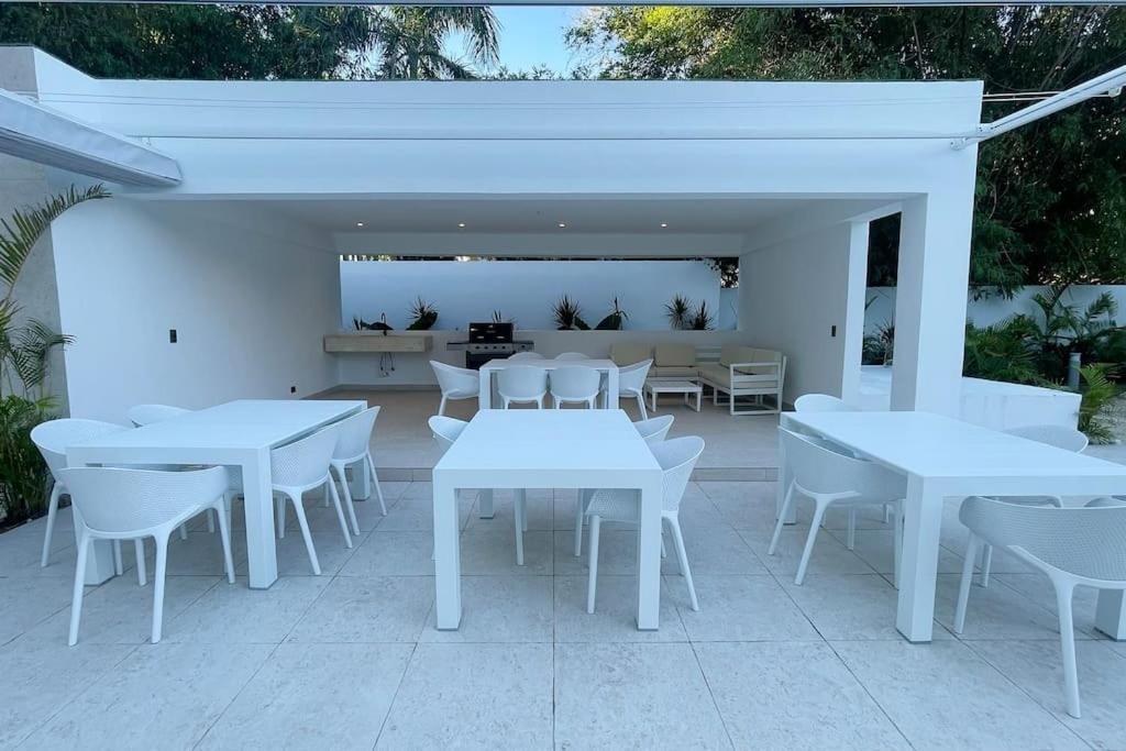 Tropical Deluxe 2 Bedroom Unit With Jacuzzi Apartamento Punta Cana