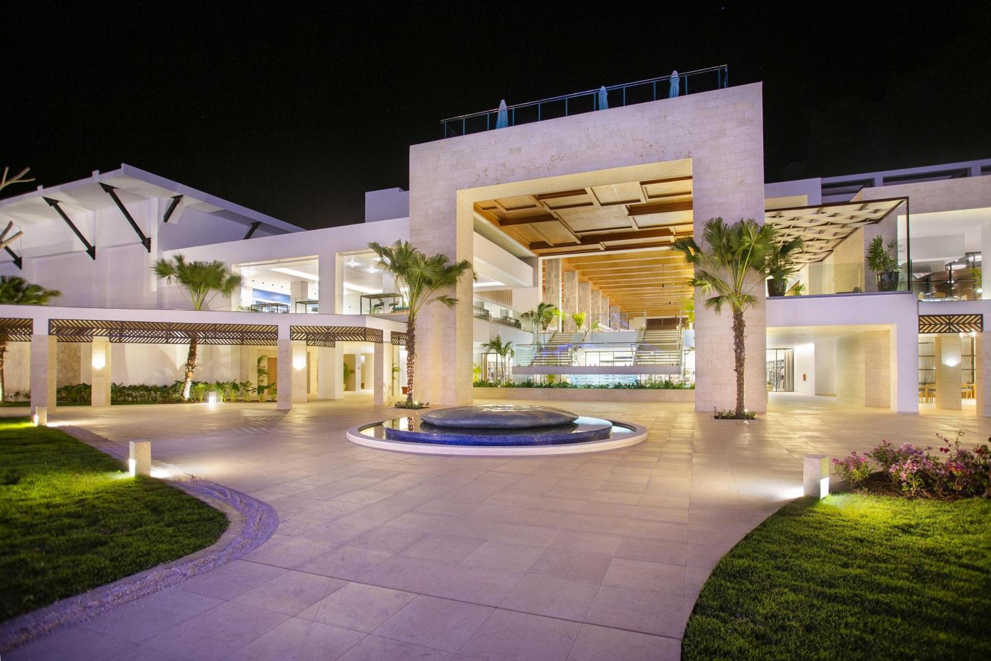 Serenade Beach&spa Resort 5*