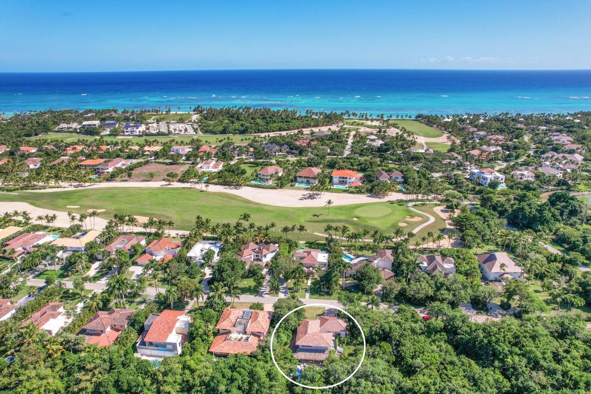 Villa 5-bedroom Pool For Up To 10 People In Puntacana & Club Punta Cana