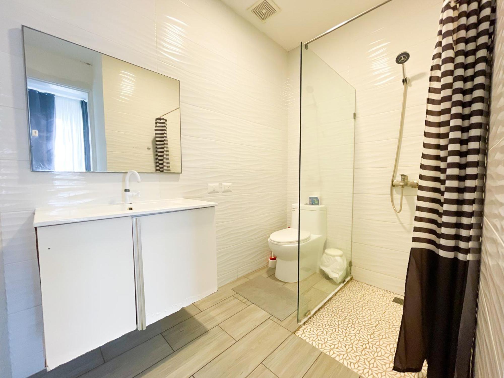 Apartamento Ducassi & Beach - Playa Bavaro - Wifi - Parking - Rooftop Pool & Spa  *