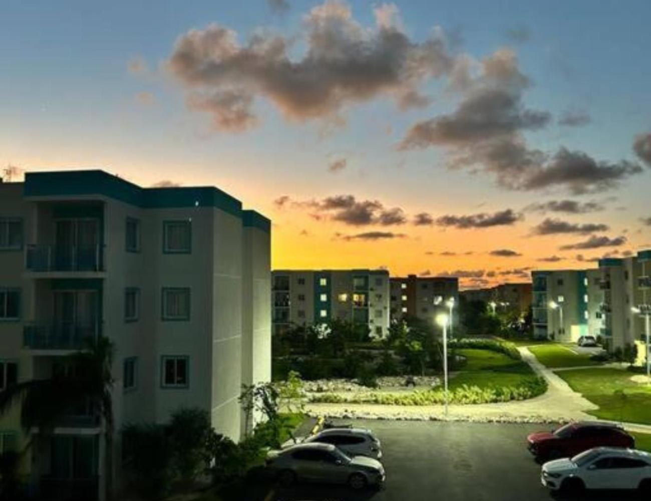 Apartamento Relaxing Ii, Punta Cana, Modern, Near Beaches, *