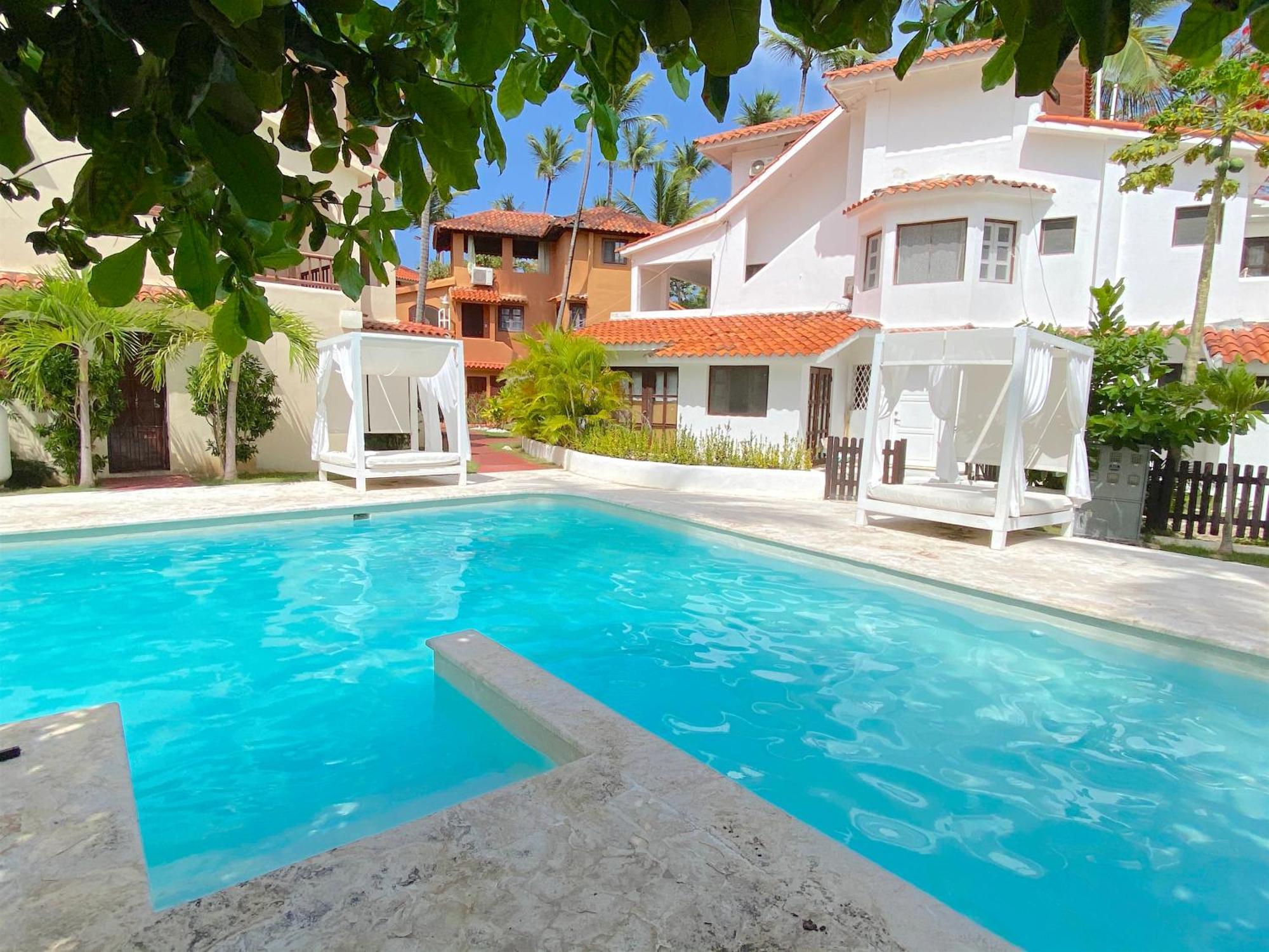 Tropical Village Playa Los Corales Hotel 5*