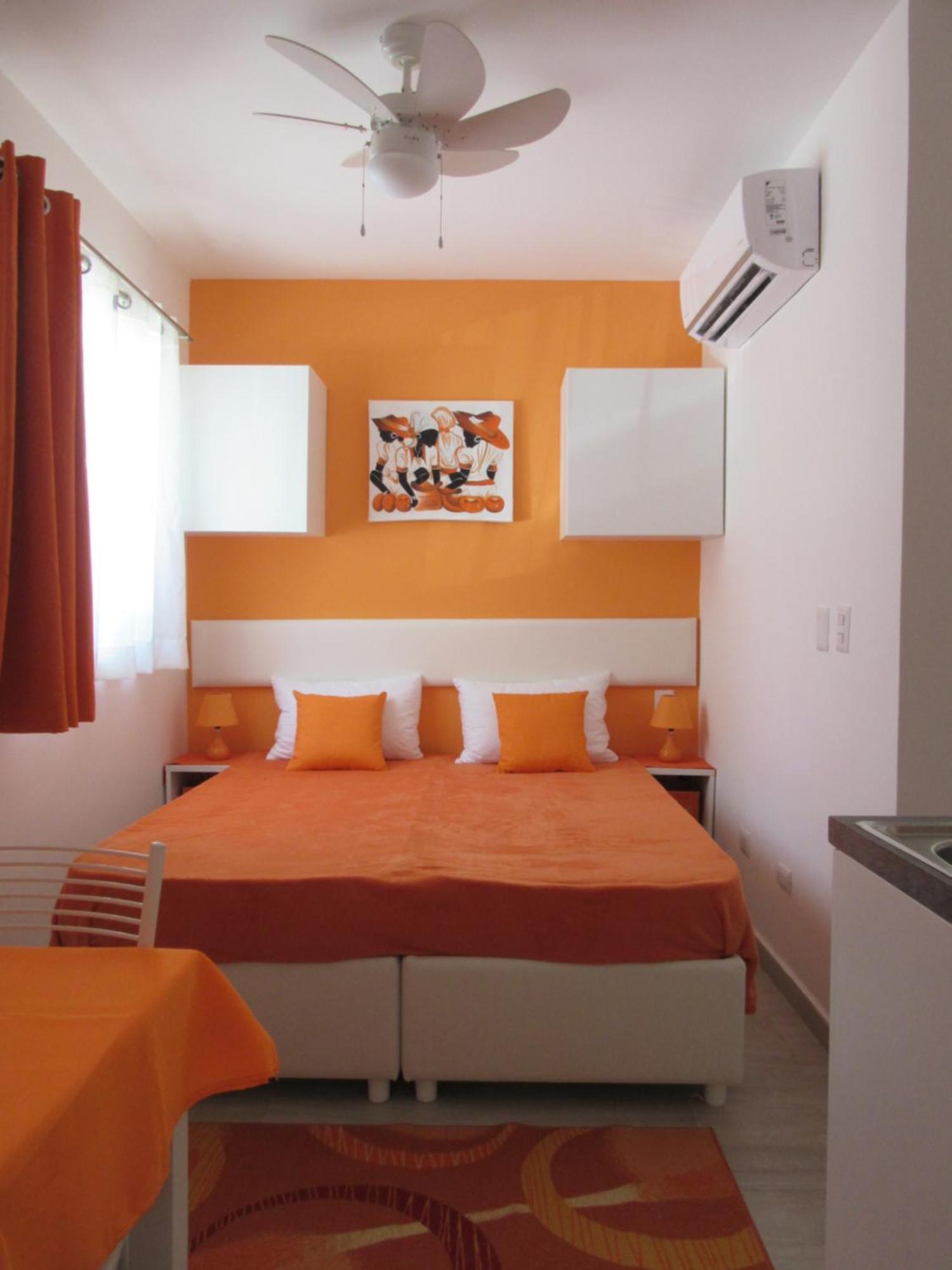Coral Village 1 - Caribbean Apartments, & Pool Apartamento *