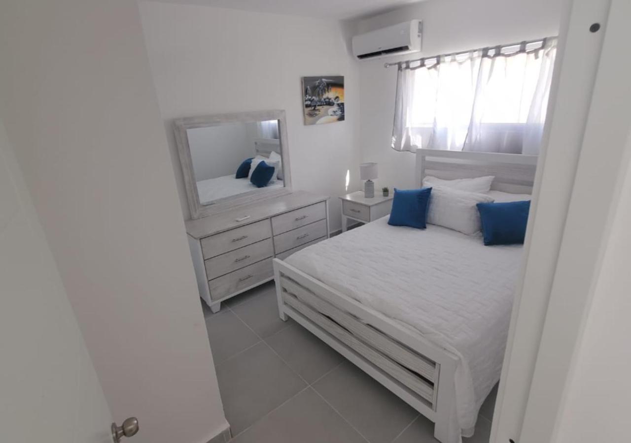 Сasa de vacaciones Newly Built Beautiful 2br House With Yard Punta Cana