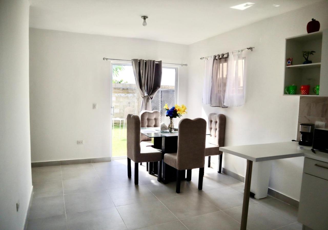 Сasa de vacaciones Newly Built Beautiful 2br House With Yard Punta Cana