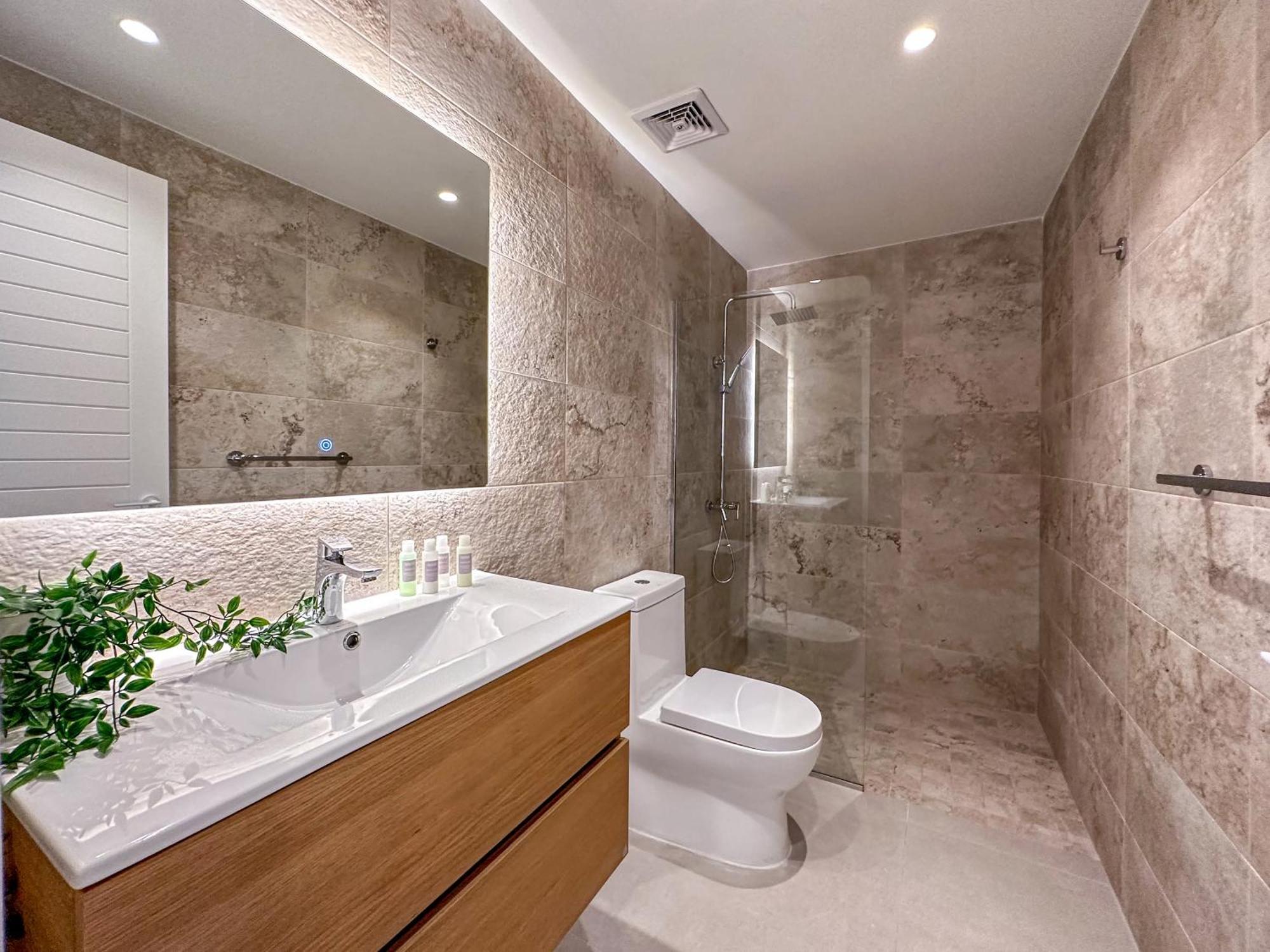 Luxury 3 Bedroom At The