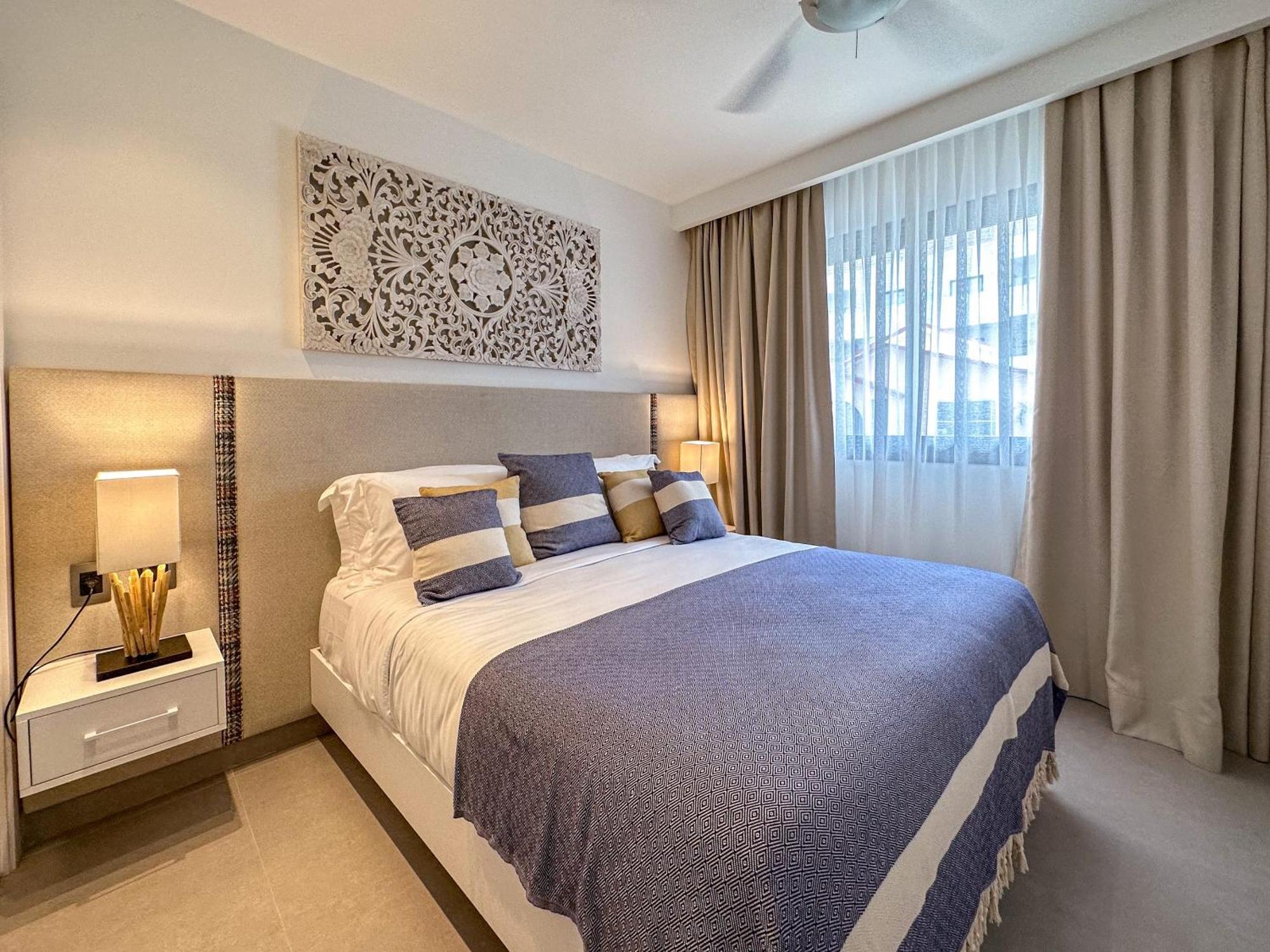 Luxury 3 Bedroom At The *