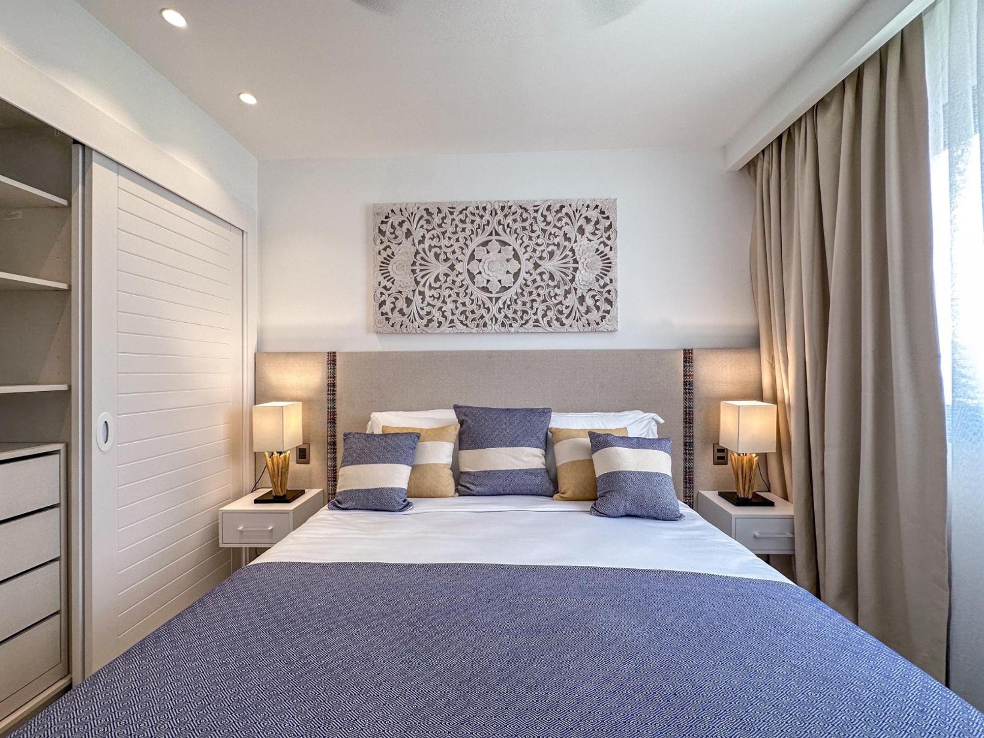 Luxury 3 Bedroom At The *