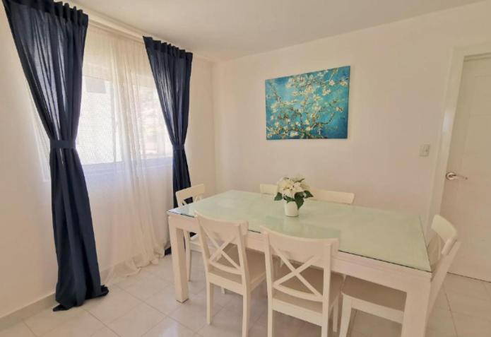 & Los Corales Beach, Pool, Beach Club&spa Apartamento