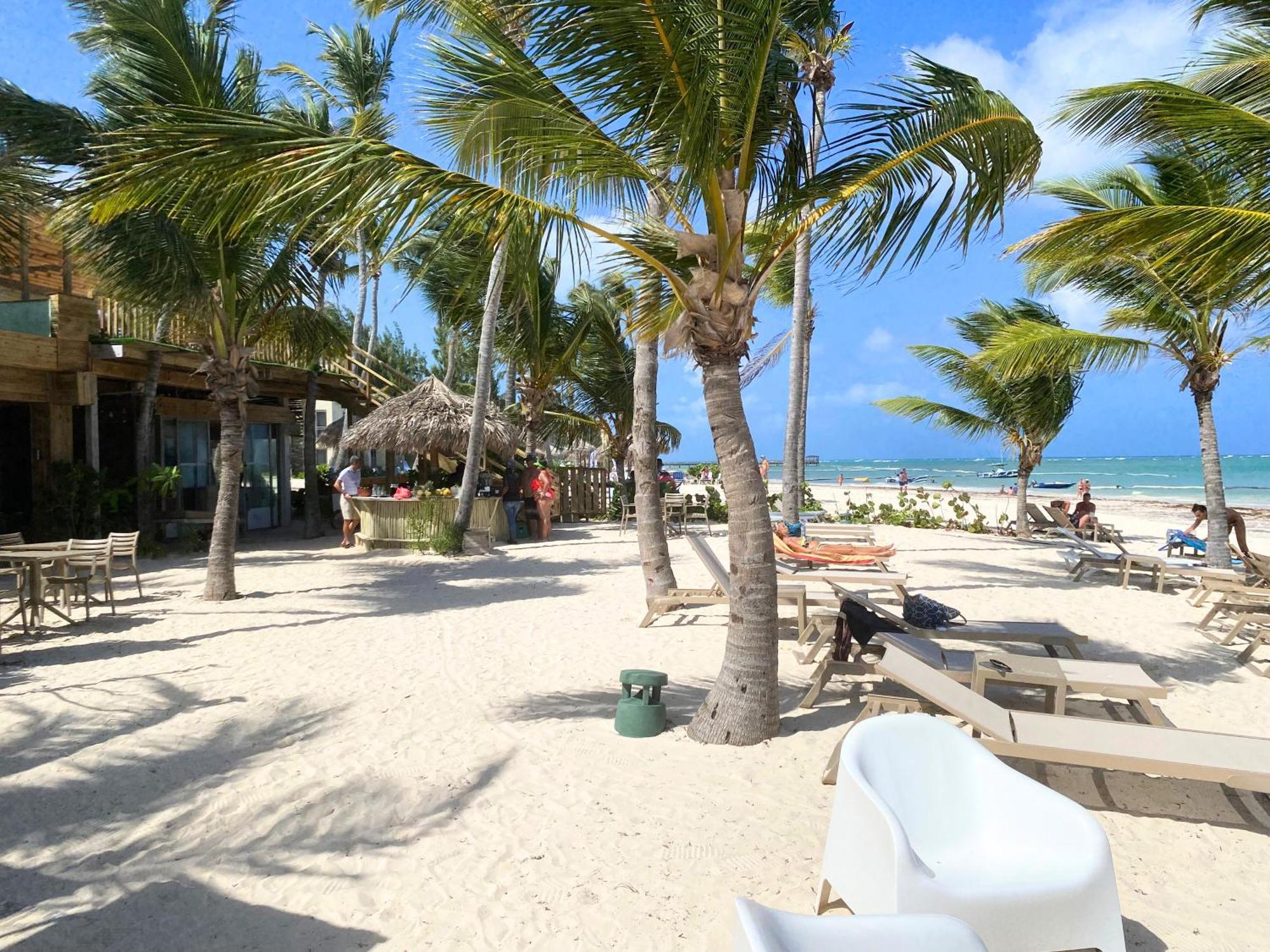 Caraibo Rooftop Pool & Beach Club Hotel 5*