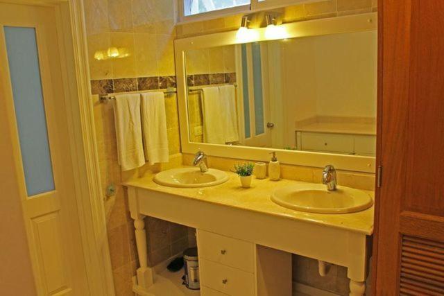Rubi 27 Luxurious With 6 Bedrooms Pool And Private Beach * Punta Cana