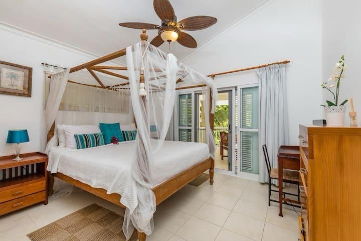 Villa Rubi 27 Luxurious With 6 Bedrooms Pool And Private Beach