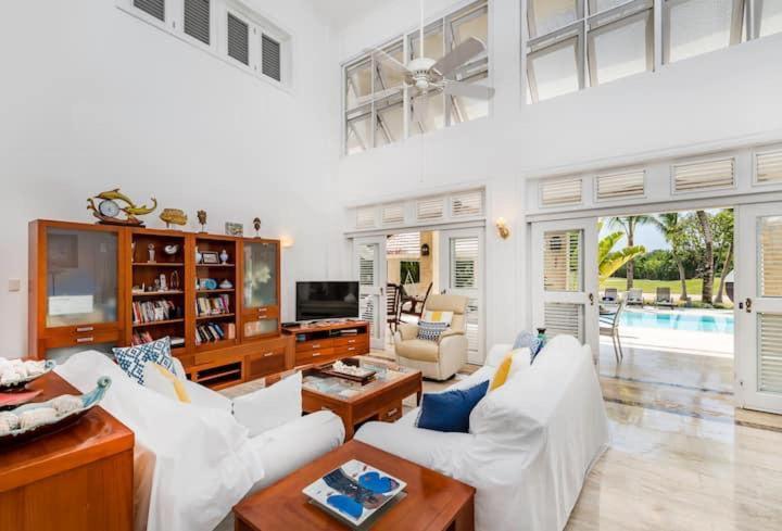 Rubi 27 Luxurious With 6 Bedrooms Pool And Private Beach * Punta Cana