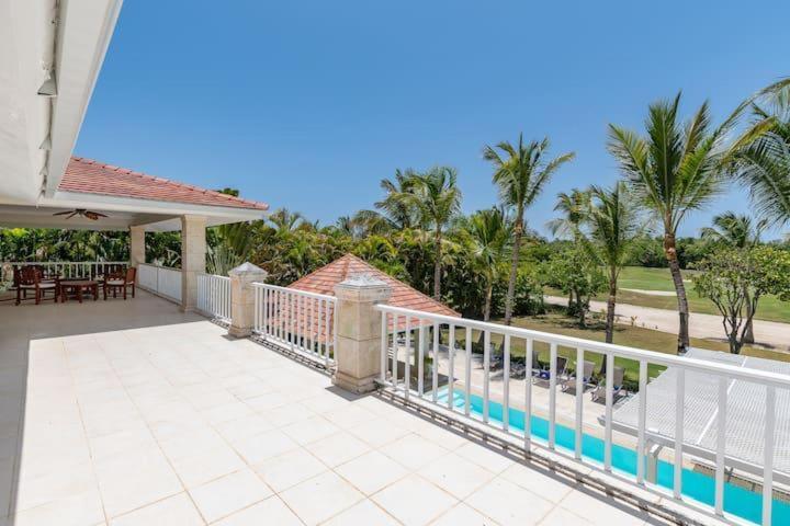 Villa Rubi 27 Luxurious With 6 Bedrooms Pool And Private Beach