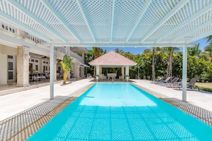 Rubi 27 Luxurious With 6 Bedrooms Pool And Private Beach *