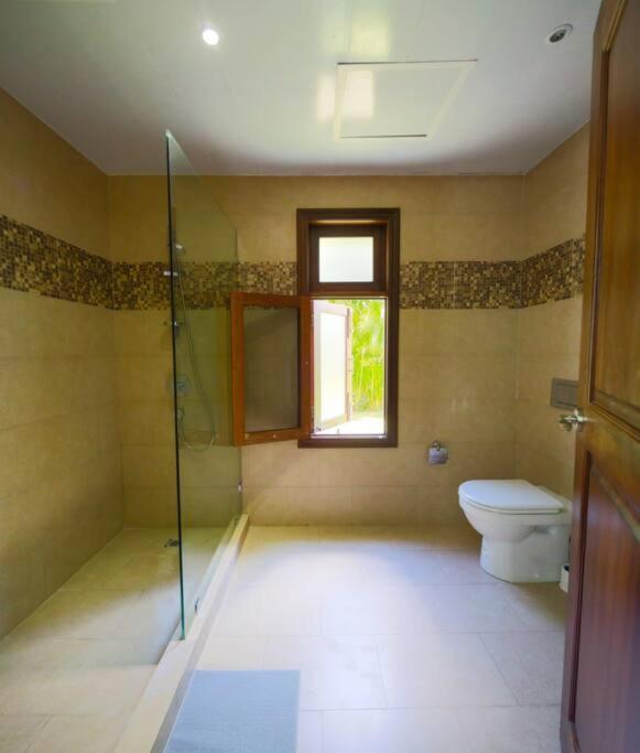5 Bdr Pool Golf Club