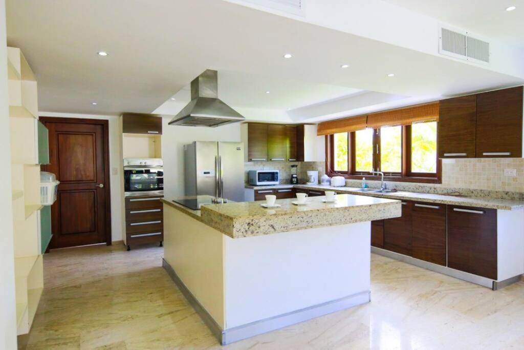 5 Bdr Pool Golf Club Apartamento