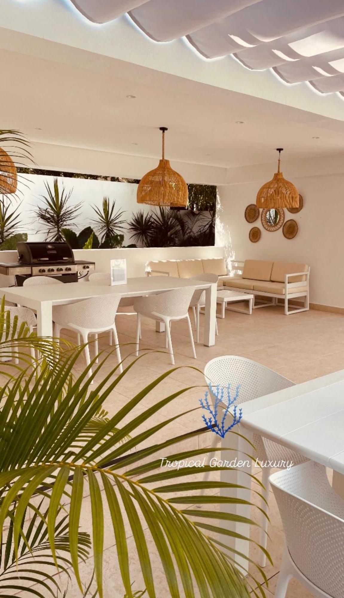 Apartamento Tropical Garden Luxury Con Picuzzi