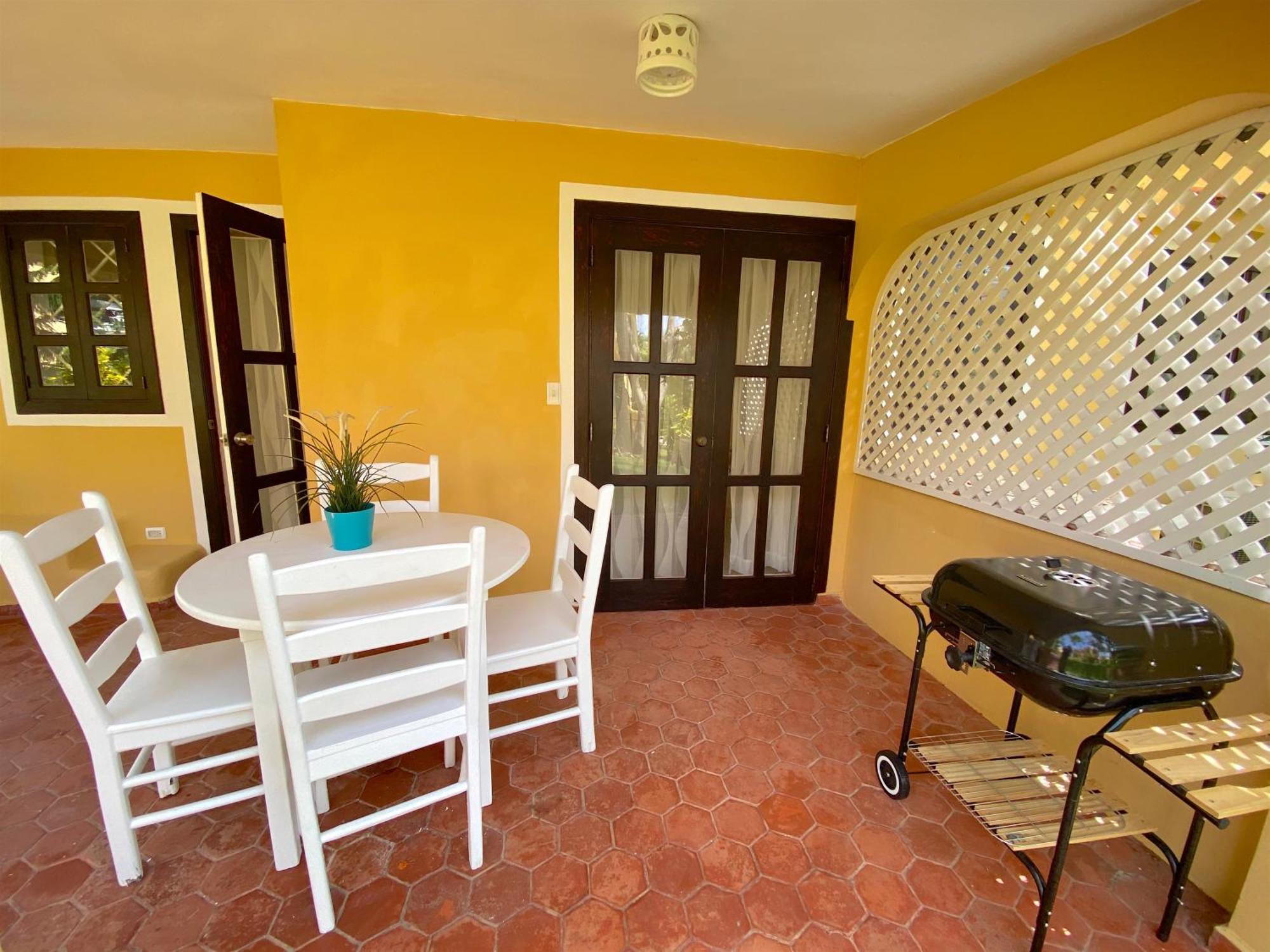 Deluxe Los Corales Beach & Spa - Best Price For Vacation Hotel