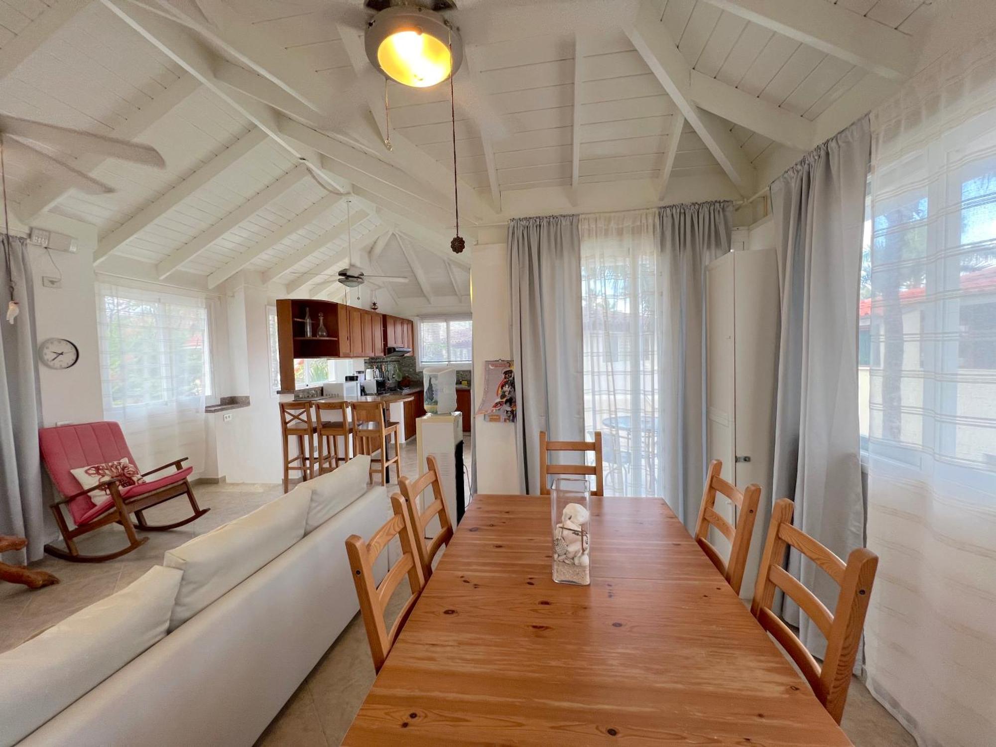 Deluxe Los Corales Beach & Spa - Best Price For Vacation Hotel
