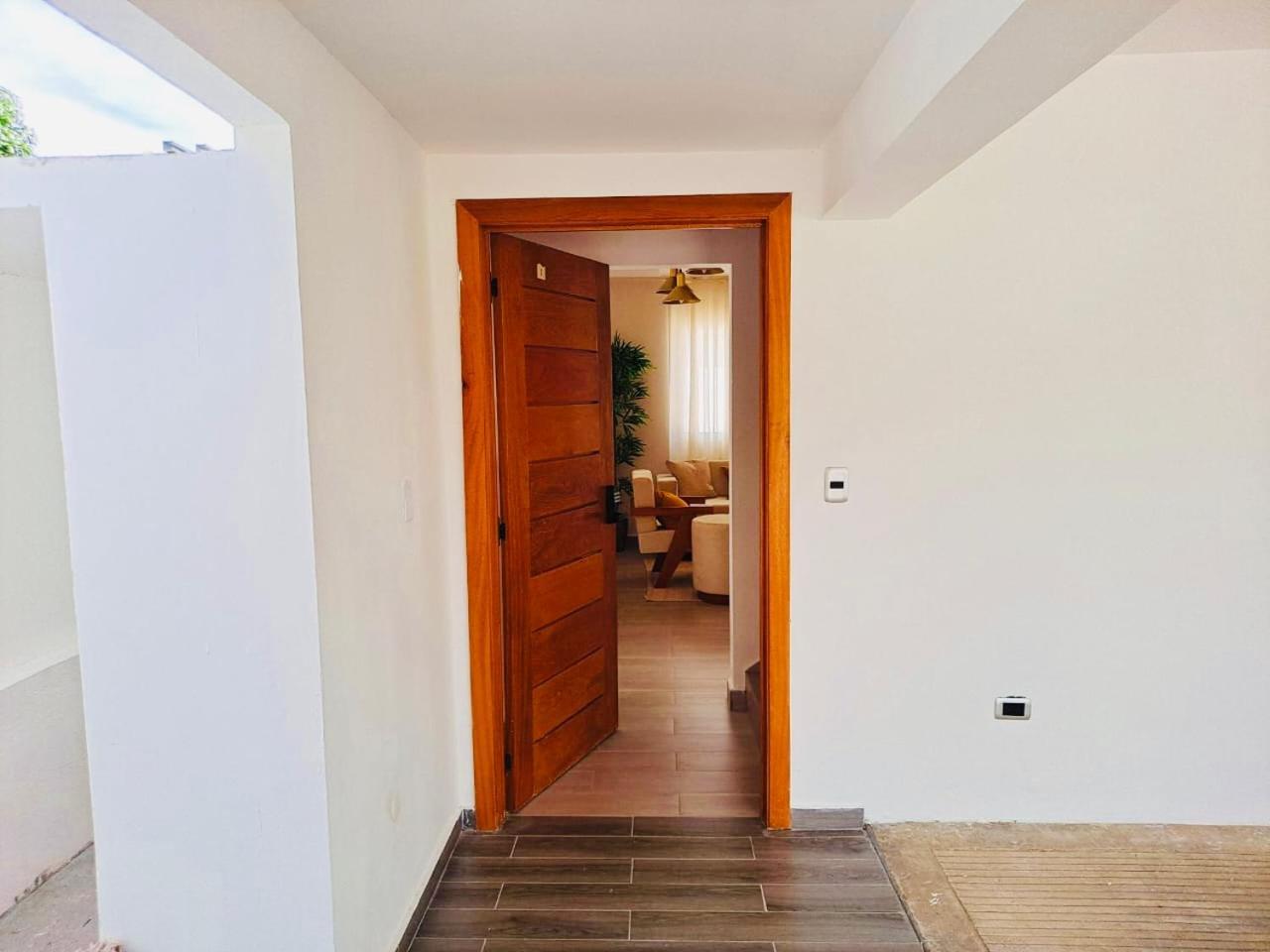 Calle Validar Villa *