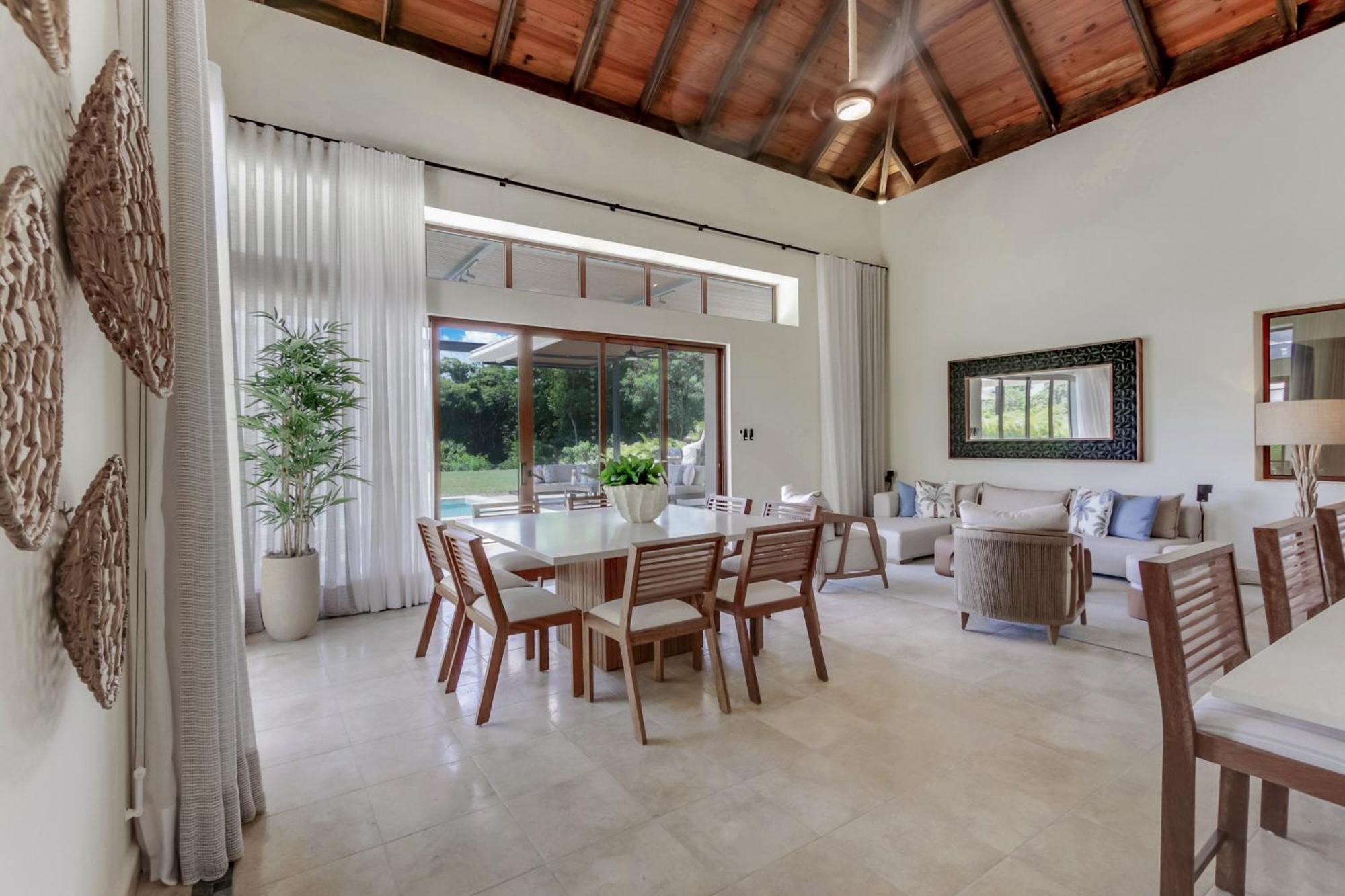Luxury Cap Cana With 3 Bedrooms, Plunge Pool, Maid, And Golf Course Access *