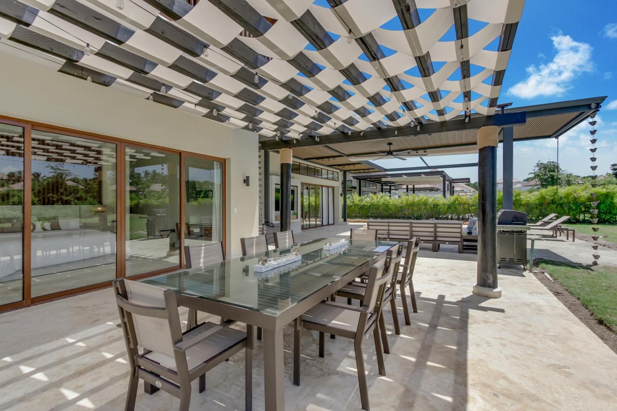 Luxury Cap Cana With 3 Bedrooms, Plunge Pool, Maid, And Golf Course Access Villa *