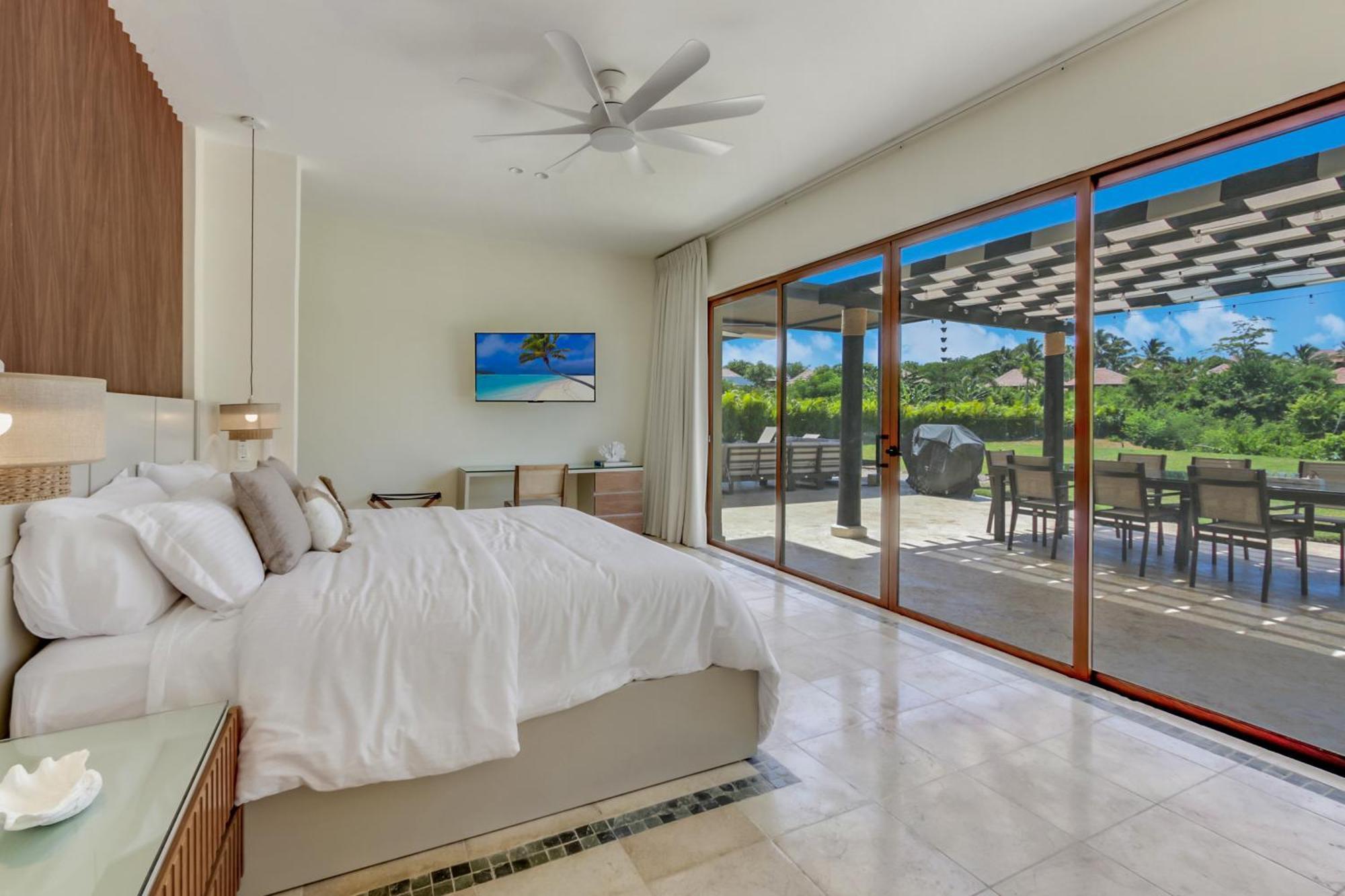 Villa Luxury Cap Cana With 3 Bedrooms, Plunge Pool, Maid, And Golf Course Access