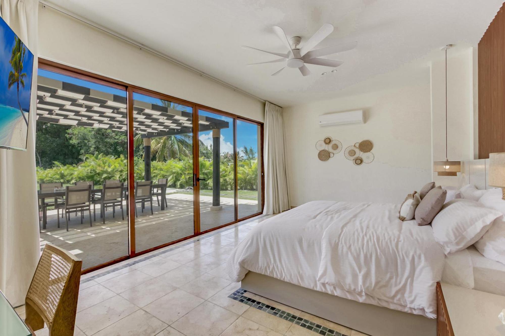 Luxury Cap Cana With 3 Bedrooms, Plunge Pool, Maid, And Golf Course Access Villa