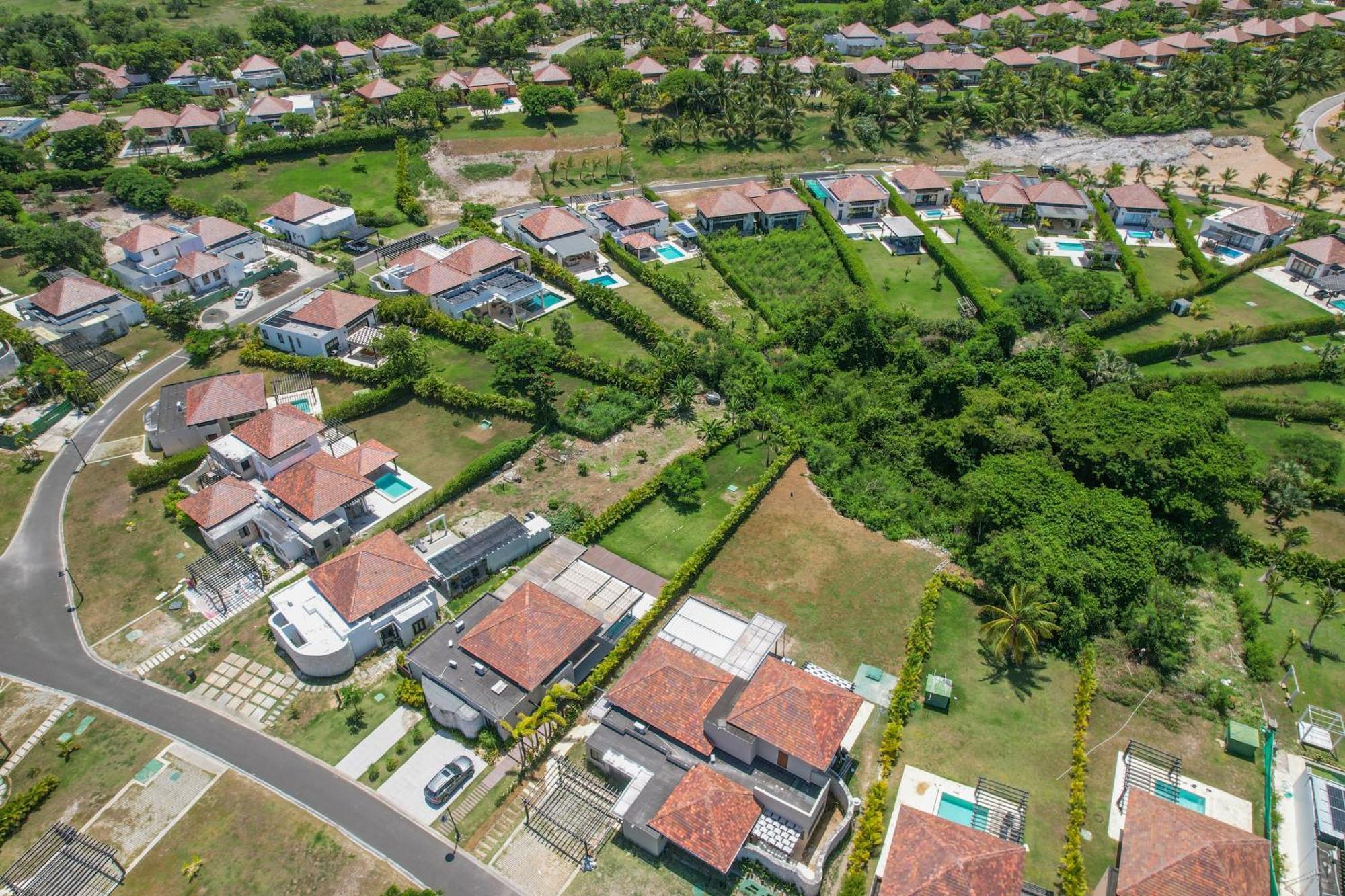 Villa Luxury Cap Cana With 3 Bedrooms, Plunge Pool, Maid, And Golf Course Access