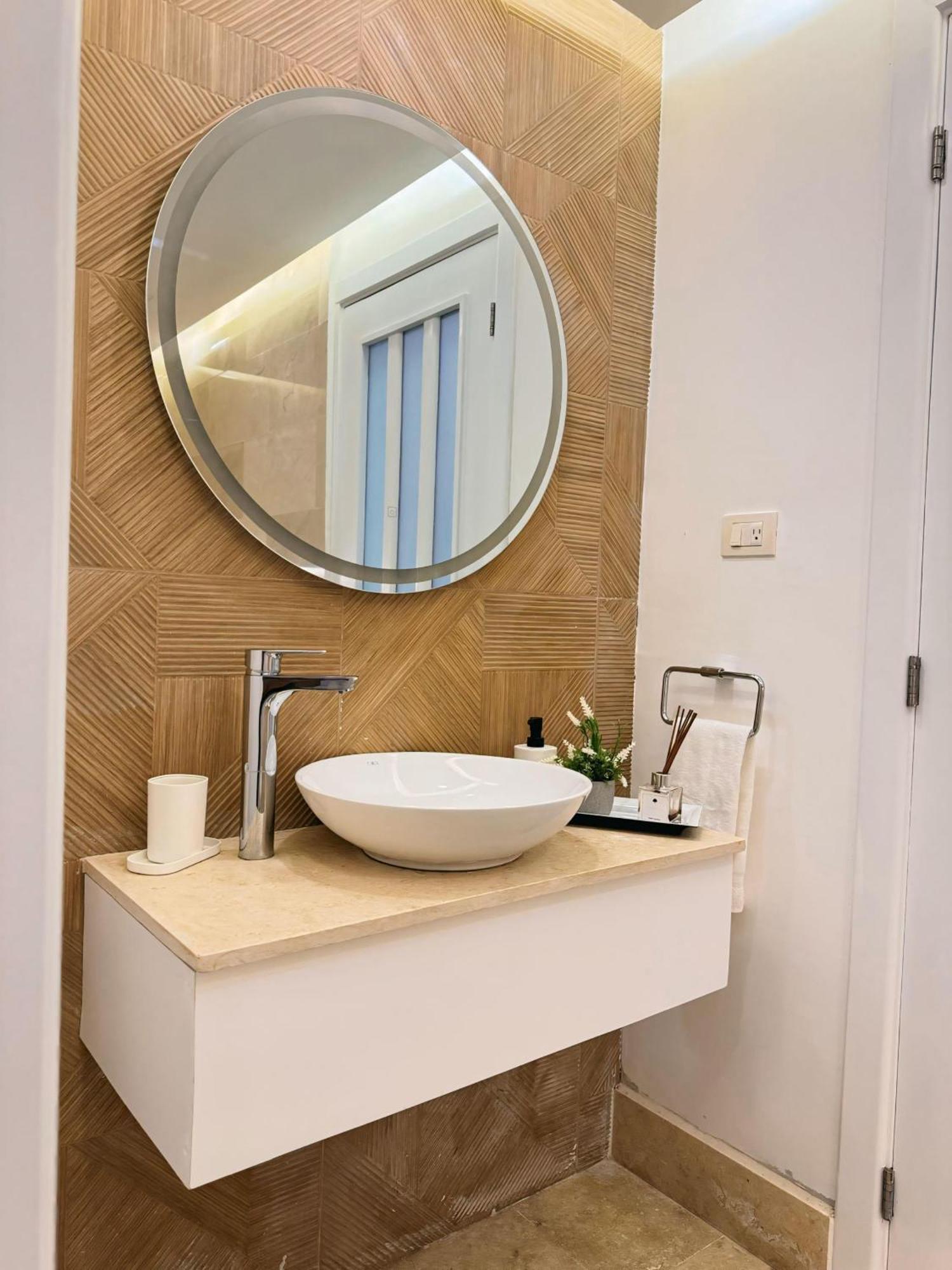 Apartamento With Pool And Ocean View In Punta Palmera *