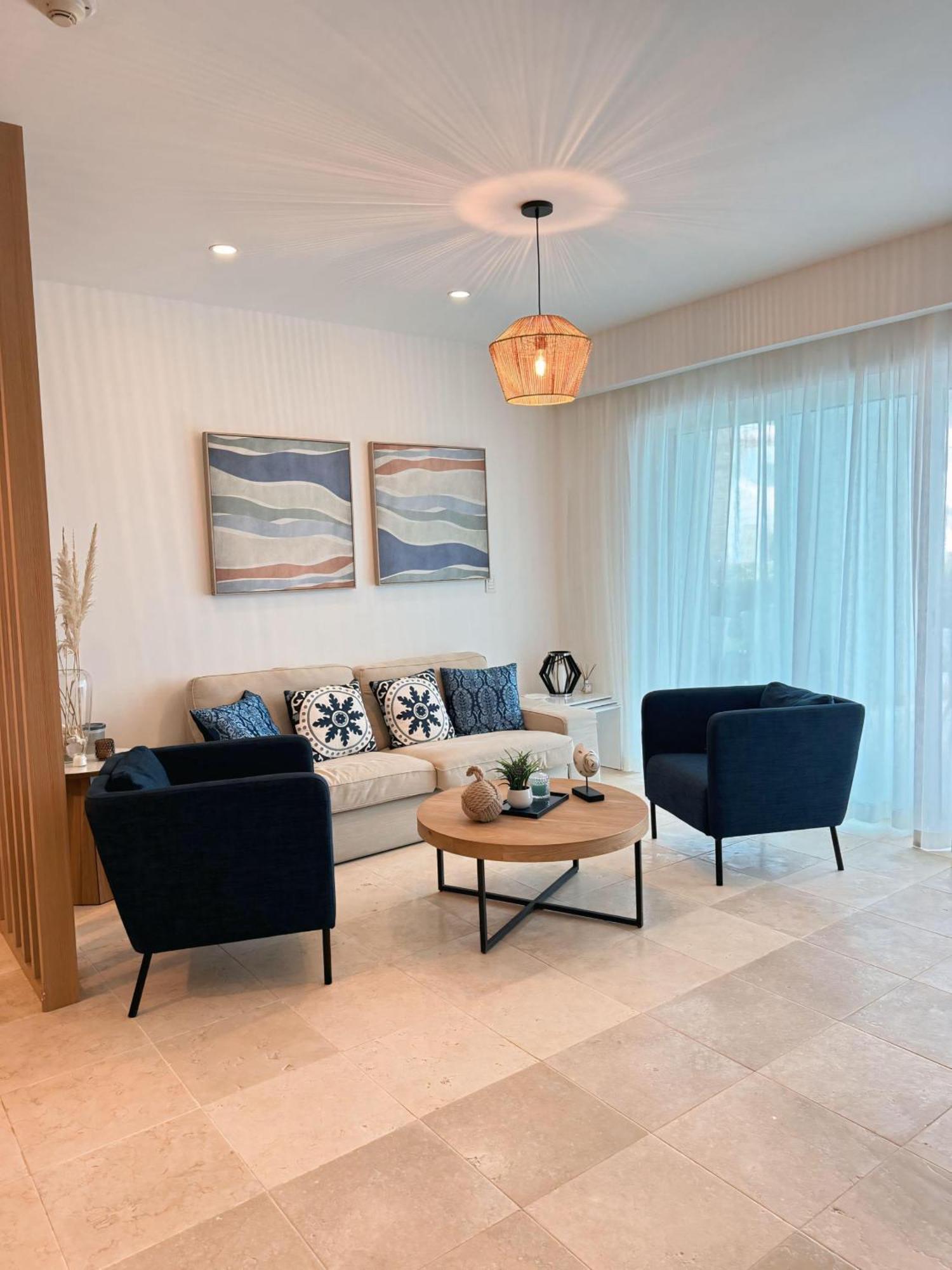 Apartamento With Pool And Ocean View In Punta Palmera