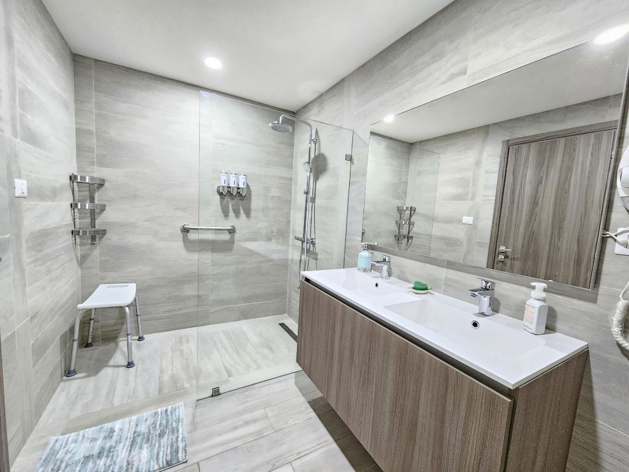 Melody 2bdr With Pool View In Coral Bay #2 Apartamento