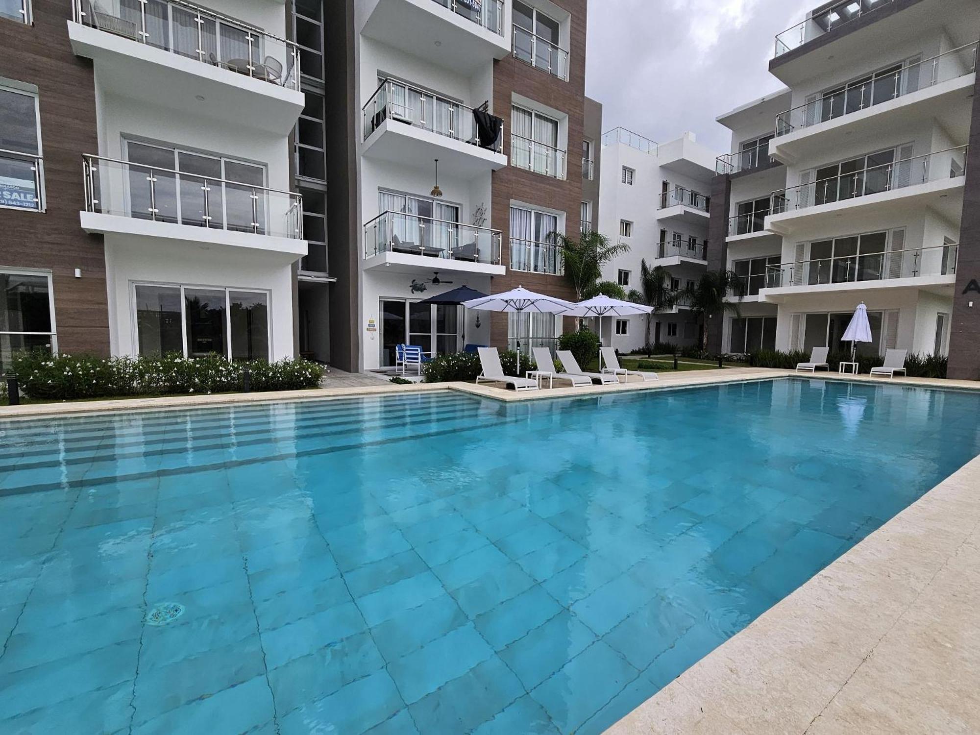 Melody 2bdr With Pool View In Coral Bay #2