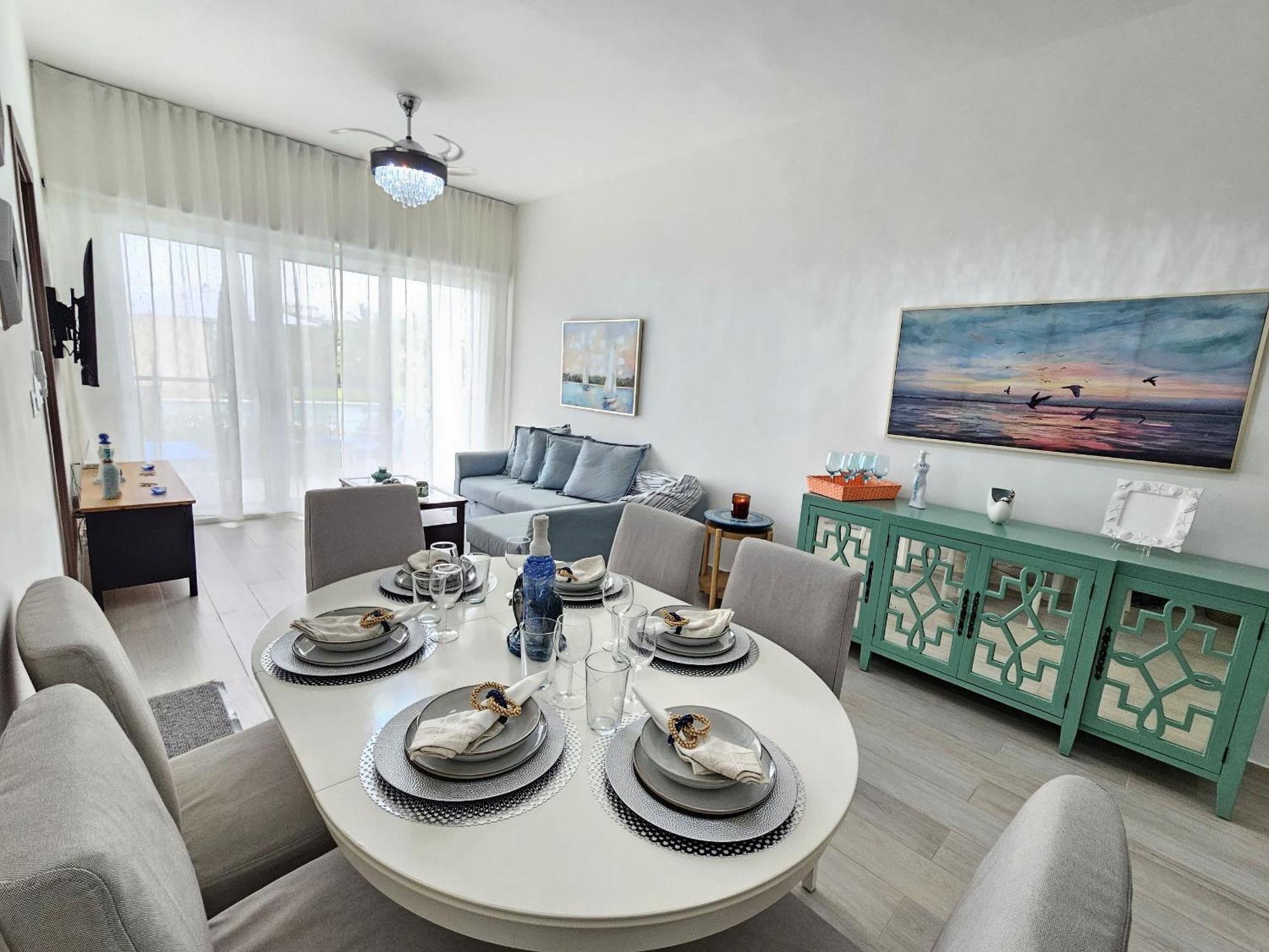 Melody 2bdr With Pool View In Coral Bay #2