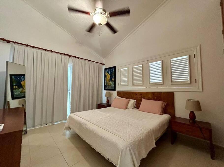 Rubi ,lujosa En Villa Punta Cana
