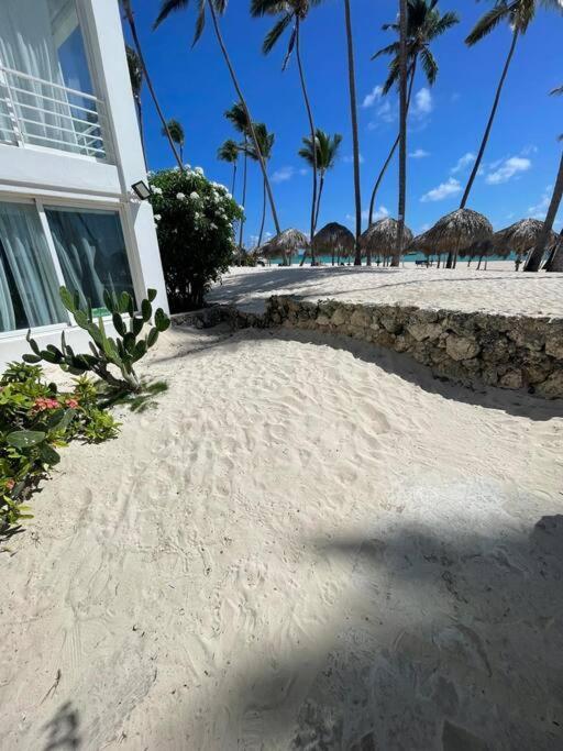 Blue Coral Beachfront * Punta Cana