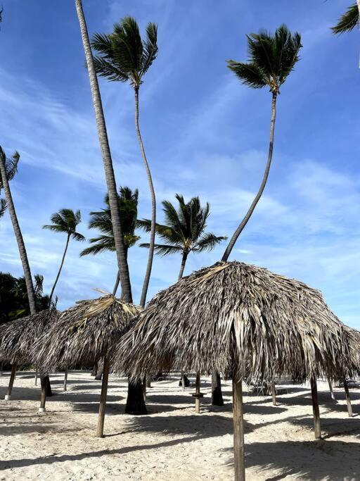 Blue Coral Beachfront *